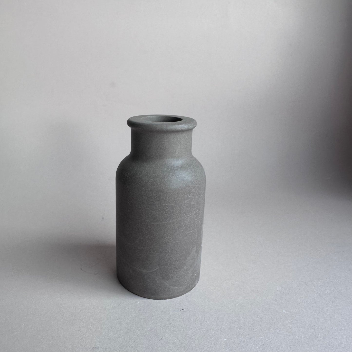 Mini Vase, glatt brun