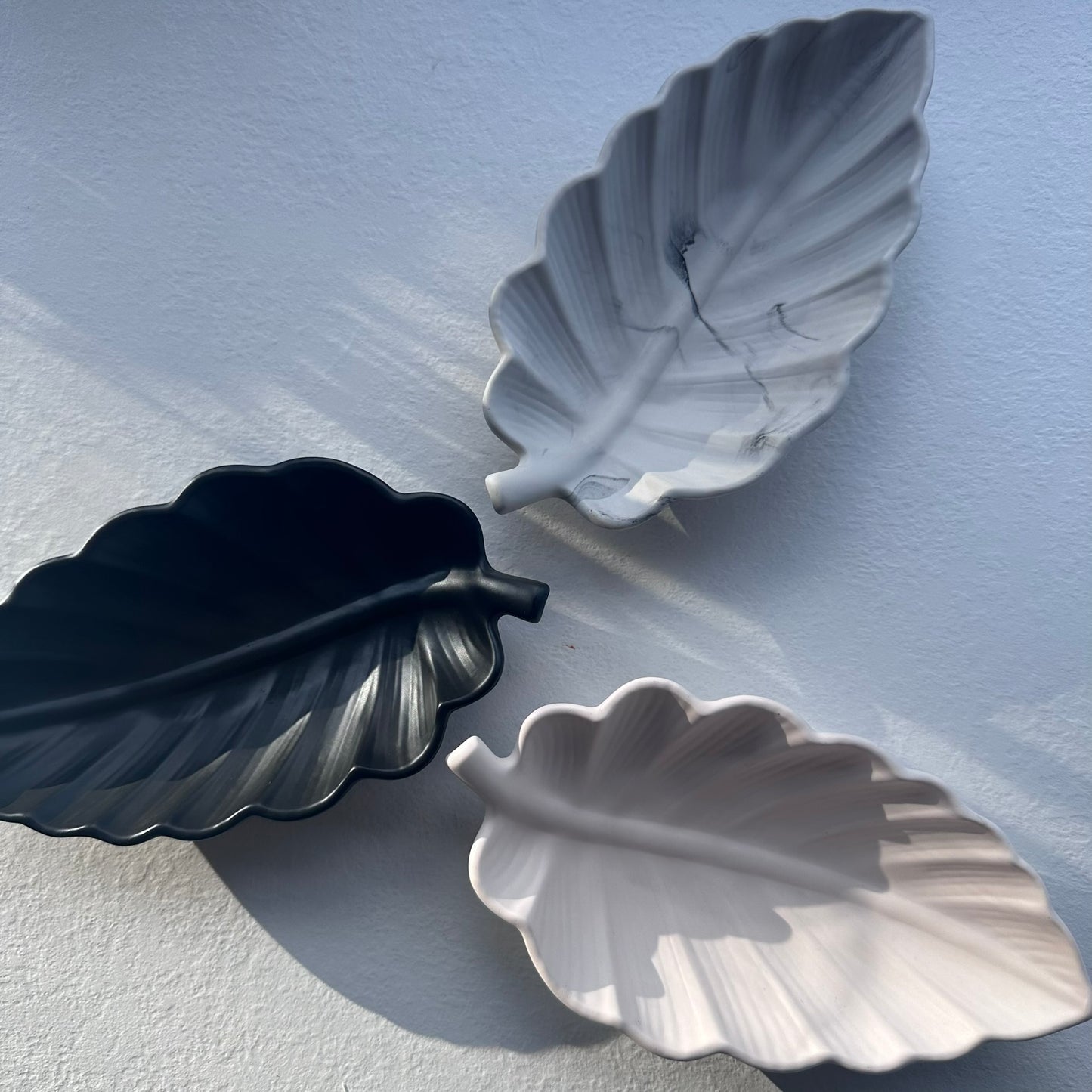 Skål, Blad, Sort