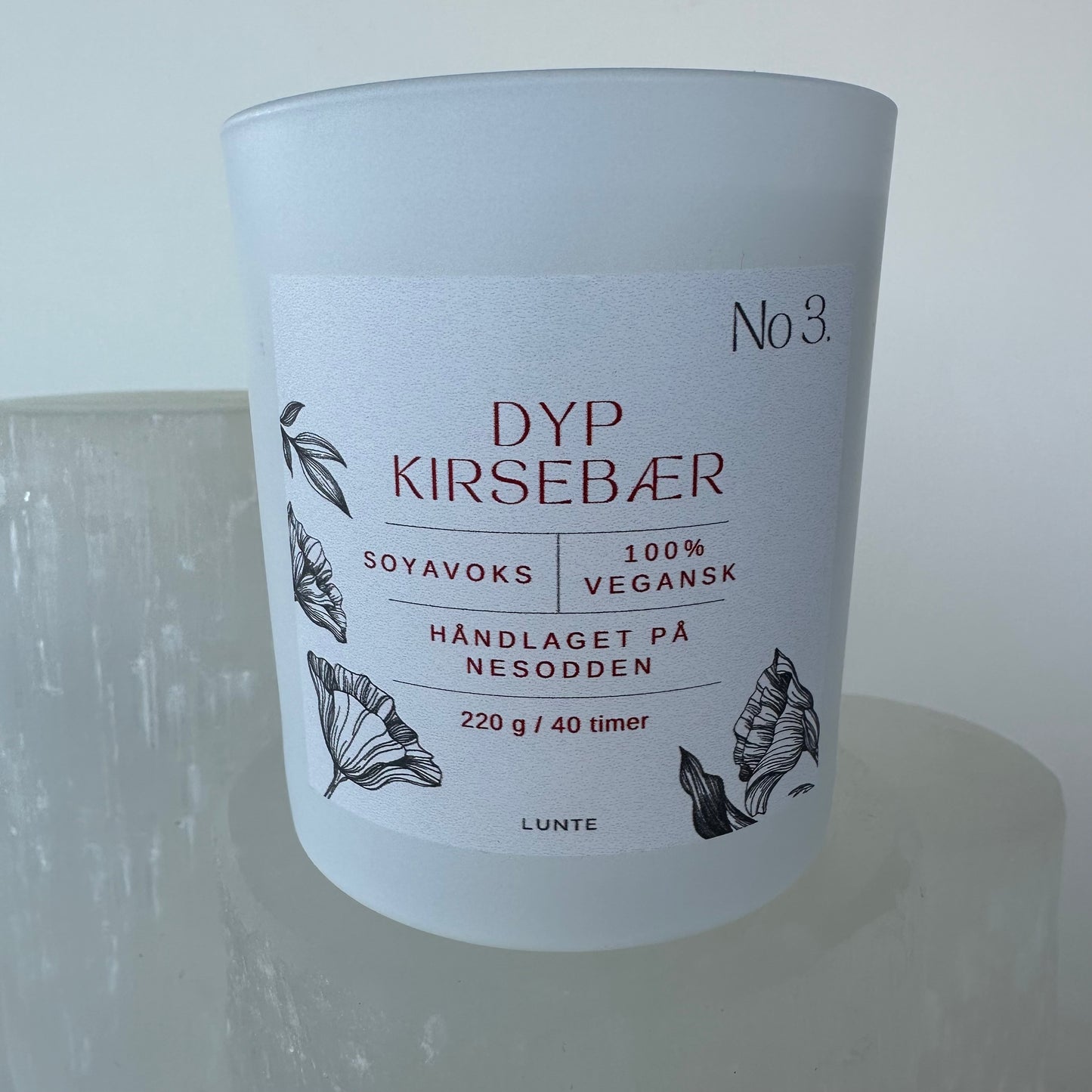 No 3. Dyp Kirsebær - Duftlys i glass (220 g, 40t)