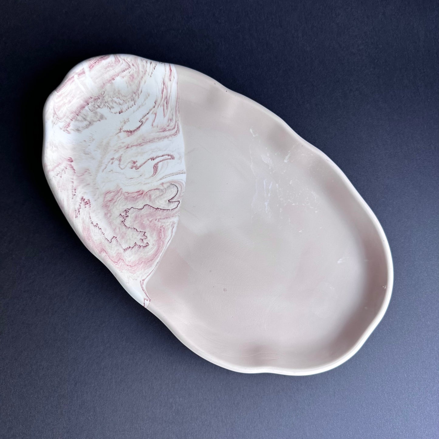 Fat, Stort avlangt, Rosa/Marmorert