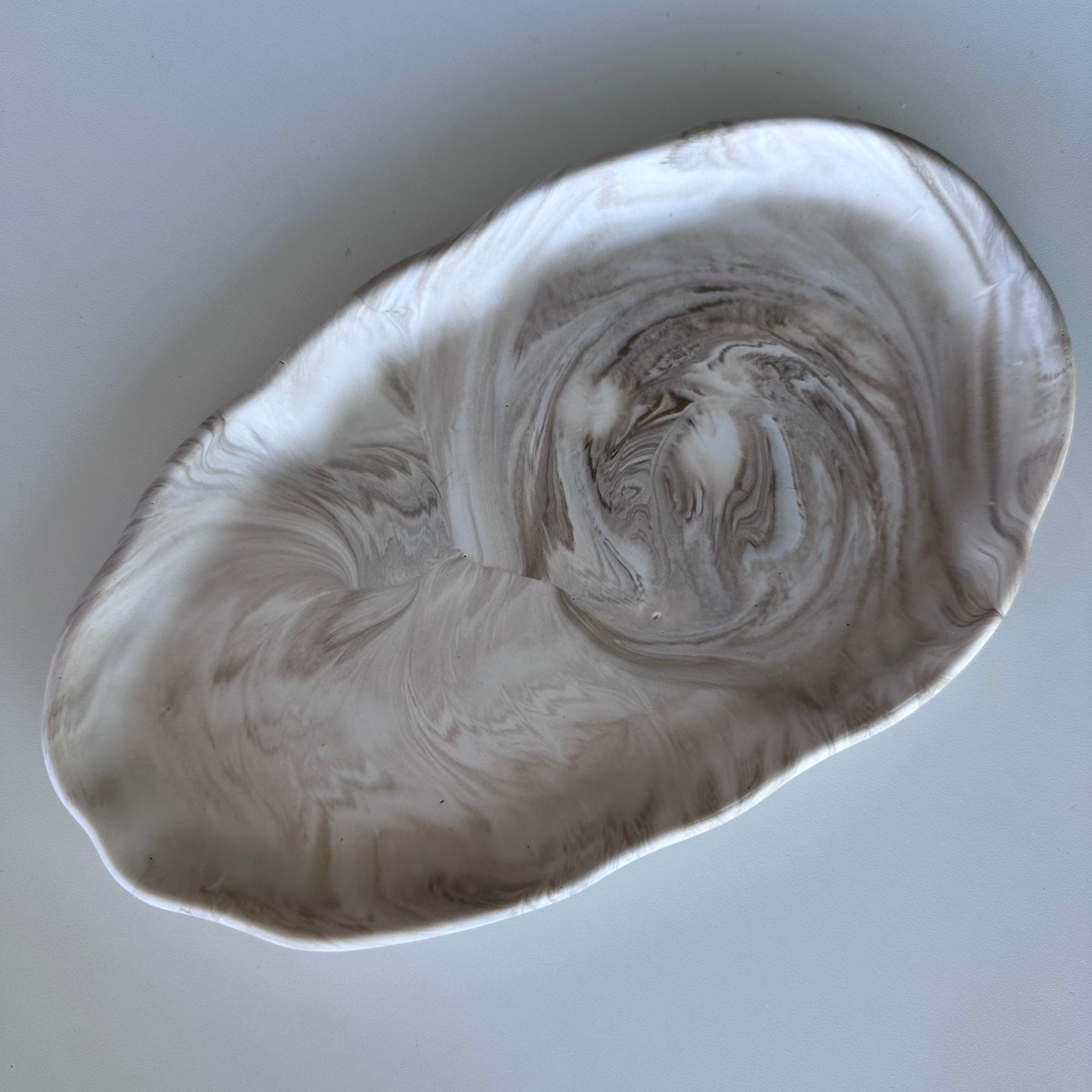 Fat, Stort avlangt, Beige/Marmorert